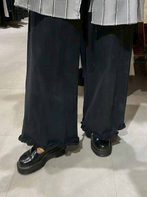 鬆緊腰褲腳木耳滾邊九分寬褲 