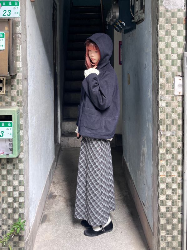 藏藍厚毛呢連帽排扣外套 