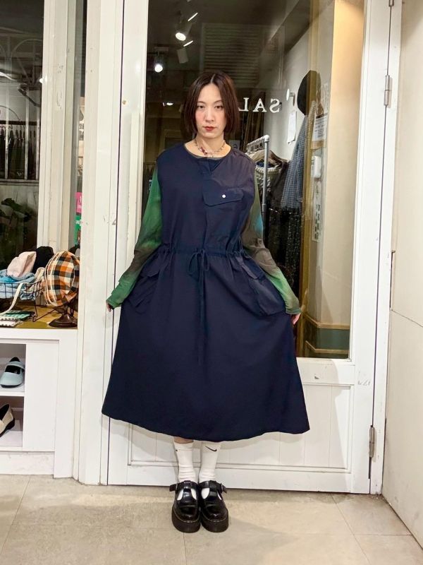 腰抽繩兩側立體大口袋背心洋裝 