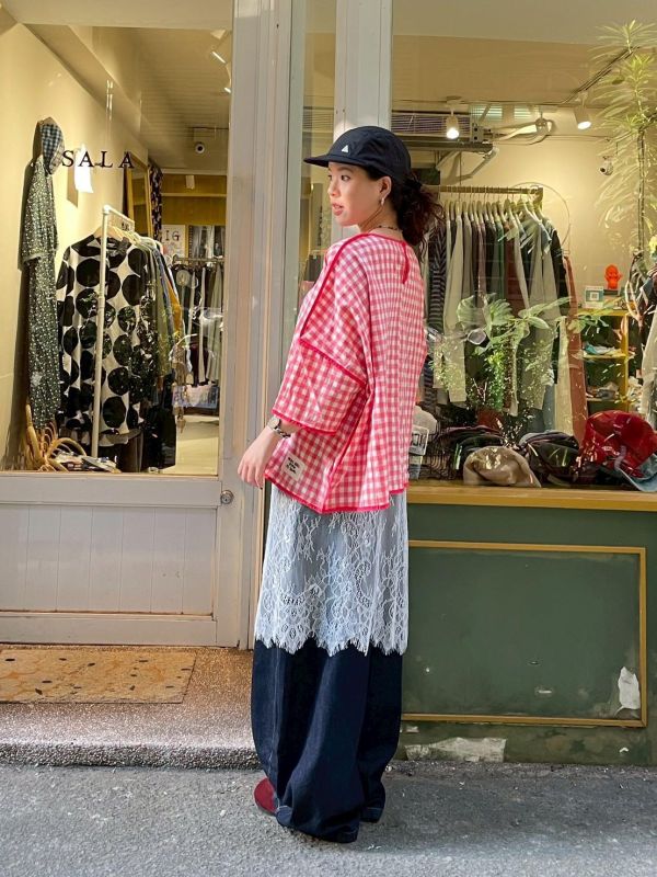 格紋皺皺布立體車線飛鼠袖寬鬆上衣 
