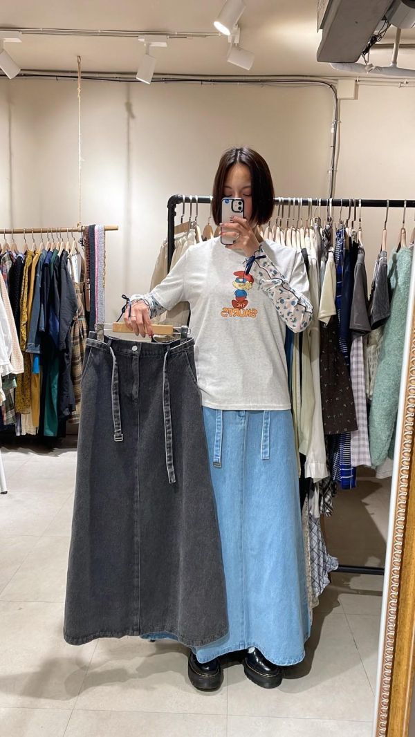 鬆緊腰A字牛仔裙附腰帶 