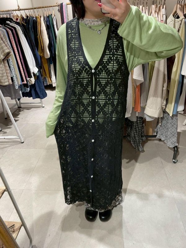 針織洞洞鏤空排扣無袖罩衫 