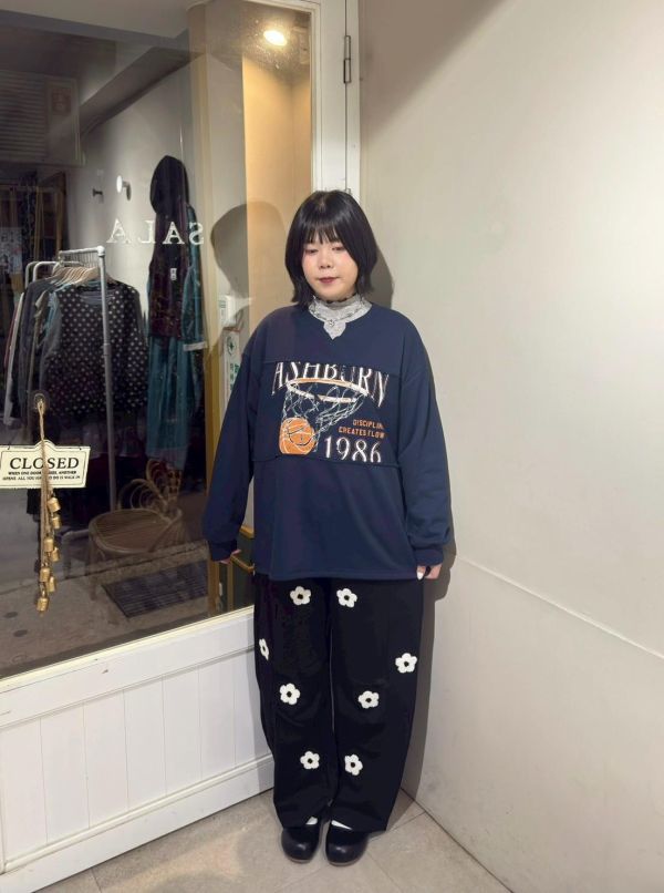 毛絨小花刺繡打褶棉褲 