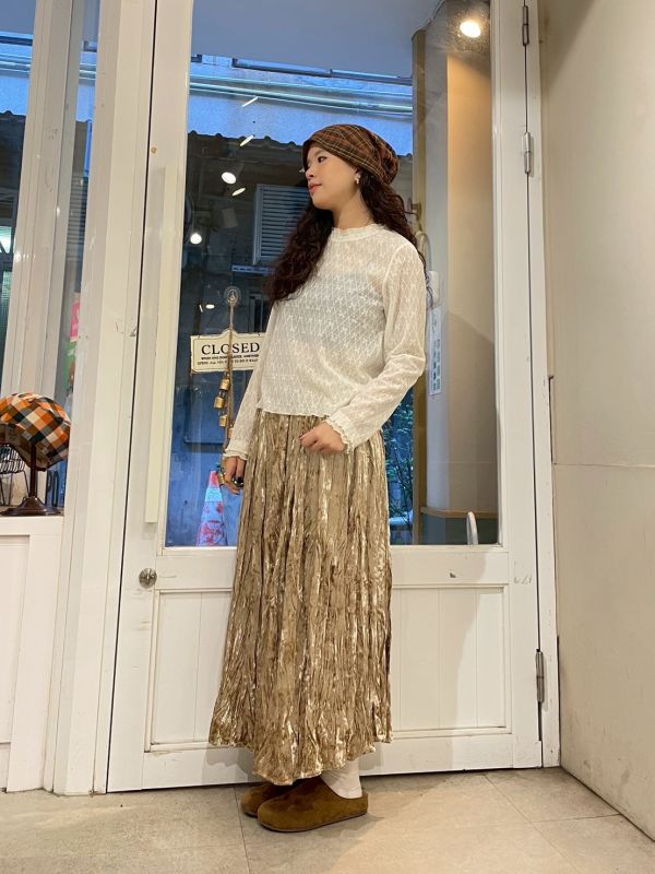 雙層木耳滾邊蝴蝶結菱格壓紋微透膚長袖上衣 