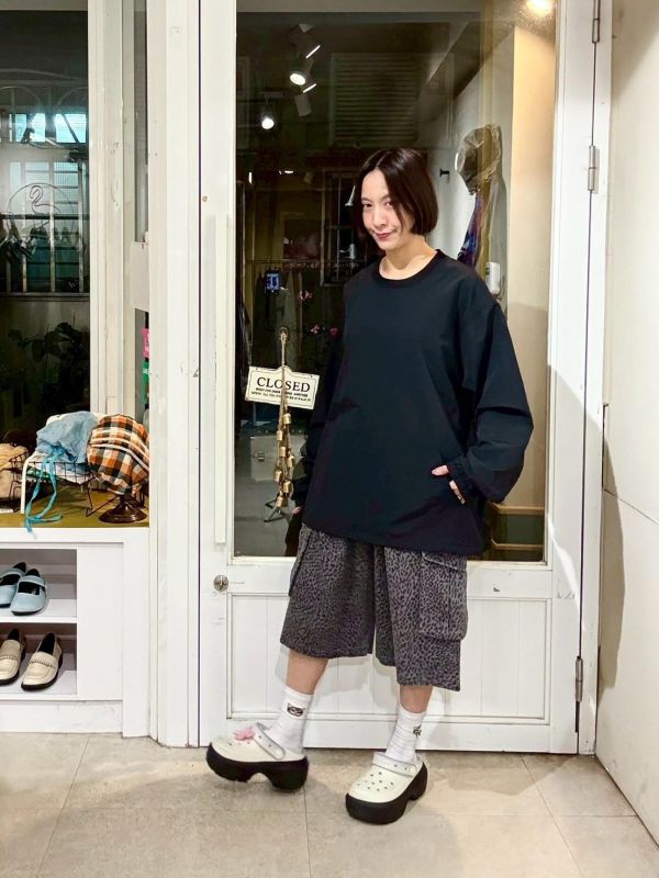 刷刷布下擺抽繩上衣 