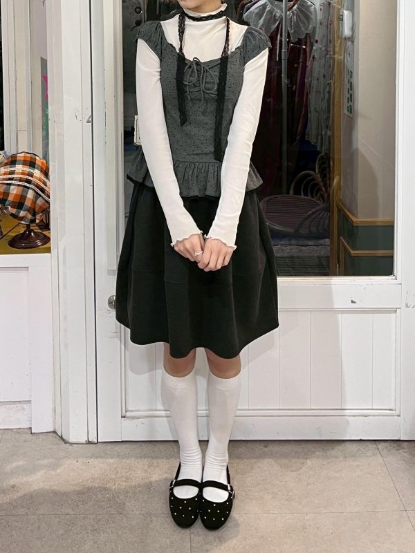 波點蕾絲抓皺彈力娃娃袖上衣附蕾絲綁帶 