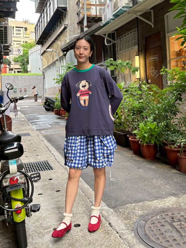 撞色滾邊大口袋狗狗跳繩長袖上衣 