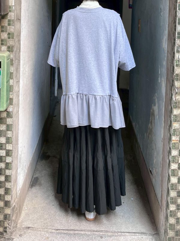 假兩件背心拼接紗落肩短袖上衣 