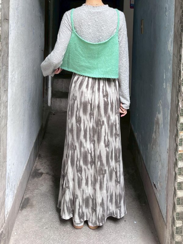 粗針織花花排扣吊帶背心 