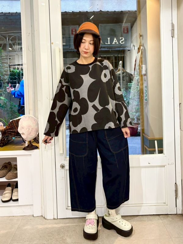 伸縮腰車縫線大口袋九分牛仔褲 