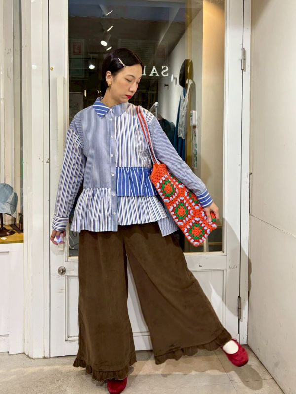 藍白直條紋拼接不規則層次抓皺拼接下擺襯衫 