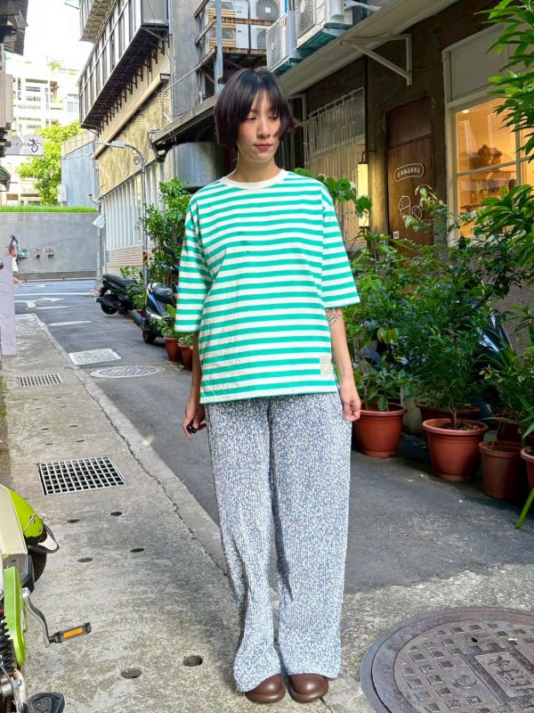 綠白條紋tee 