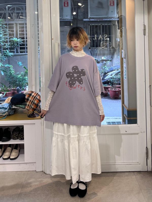 花朵字母印花落肩短袖Tee 