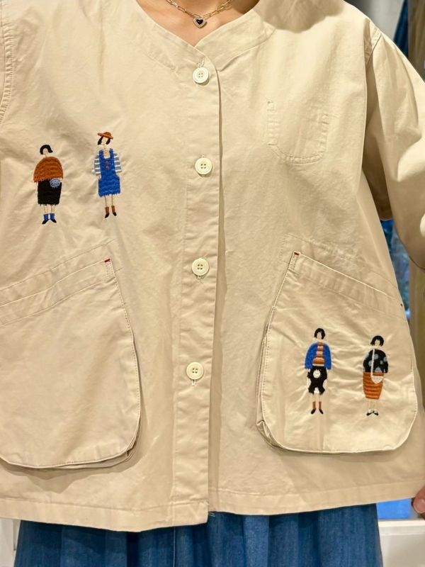日系刺繡娃娃立體大口袋外套 