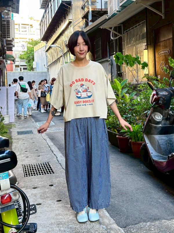 No bad days狗狗騎車短版tee 