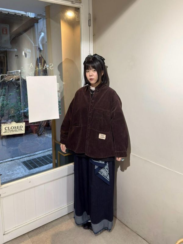燈芯絨多口袋布標排釦外套 