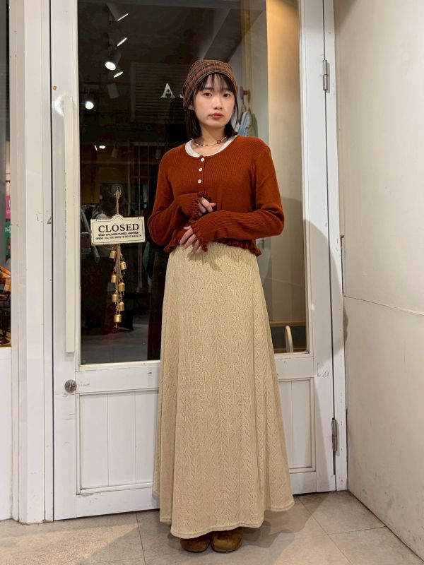 鏤空菱形紋鬆緊腰傘狀裙 