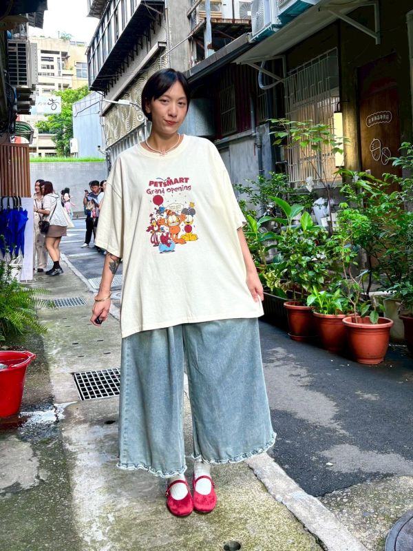 加菲貓歡樂派對刺繡貓頭臂章tee 