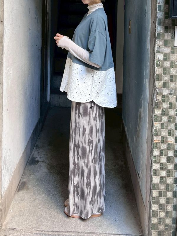 貓咪刺繡拼接蕾絲抽繩上衣 