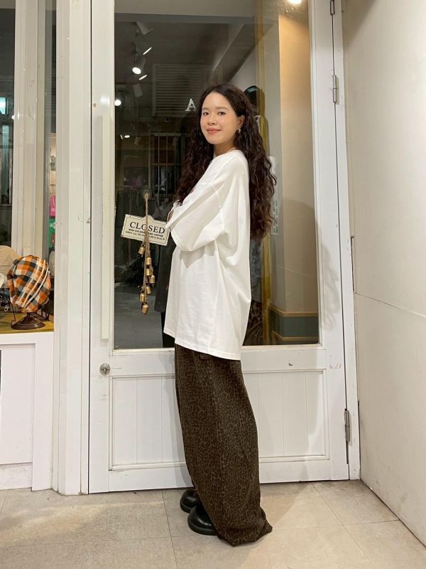 個性豹紋造型口袋後鬆緊牛仔寬褲 