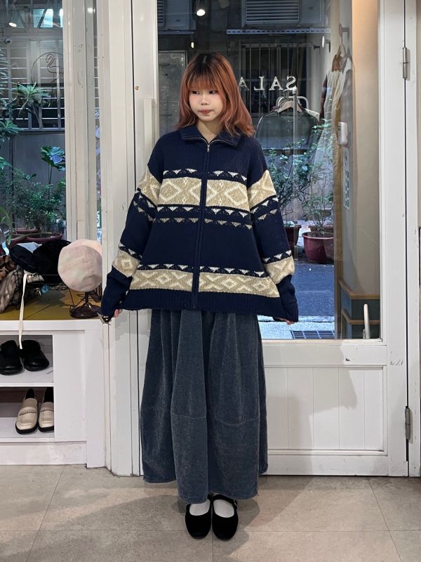 藏藍復古菱格紋針織拉鏈毛衣 