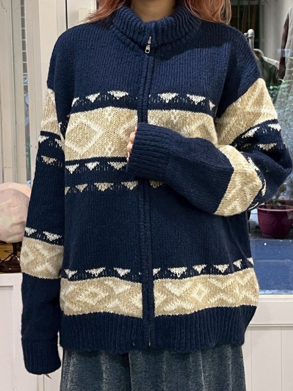 藏藍復古菱格紋針織拉鏈毛衣 