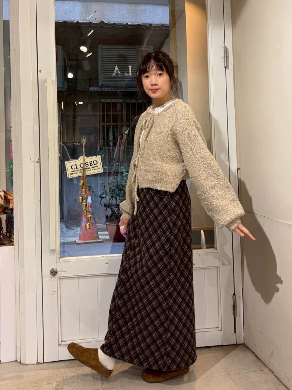 學院厚布格紋後鬆緊腰開衩長裙 