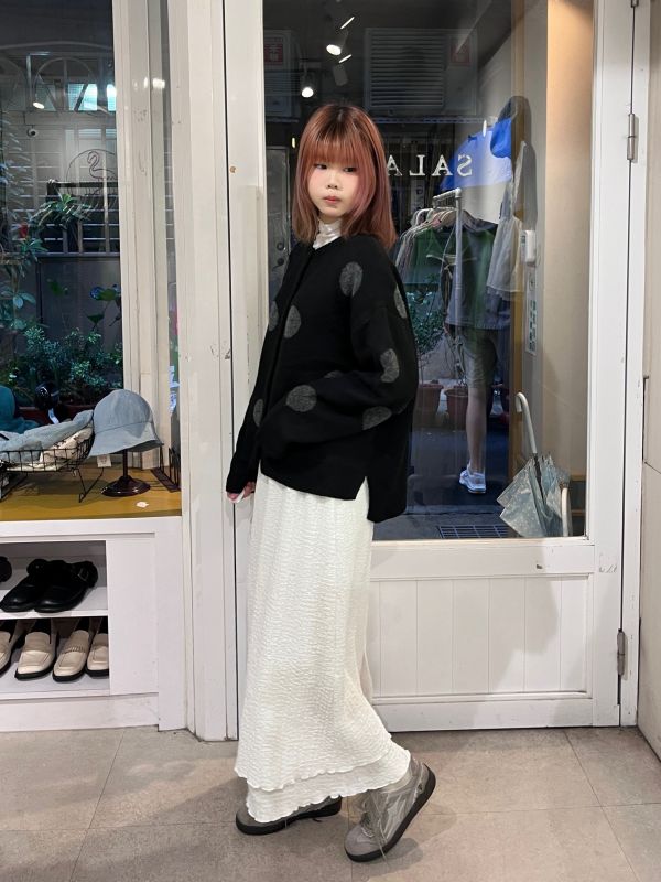 圓點前短後長針織排扣外套 