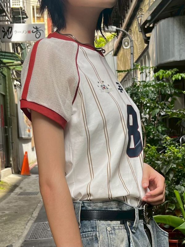 網眼袖條紋8號棒球衣 