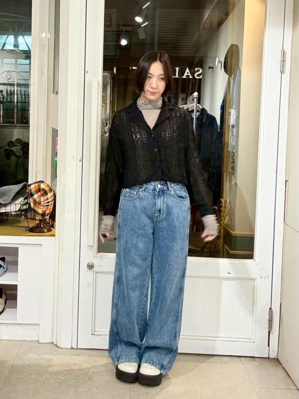 蕾絲簍空側開衩短板襯衫 