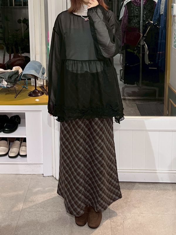 光澤透膚花邊外罩長袖上衣 