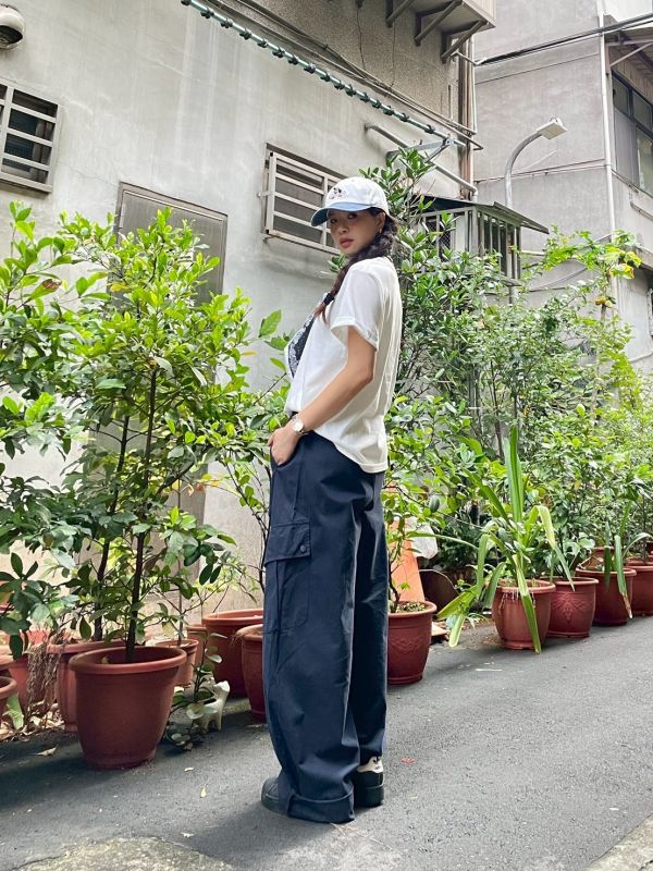 尼龍多口袋造型摺線褲管可調節抽繩鬆緊腰彎刀褲 