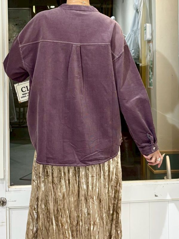 細燈芯絨貓頭布標上衣 