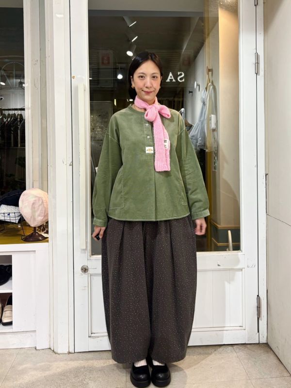 細燈芯絨貓頭布標上衣 