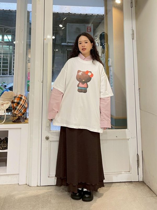 曬黑度假Hello Kitty 印花oversized 短袖上衣 