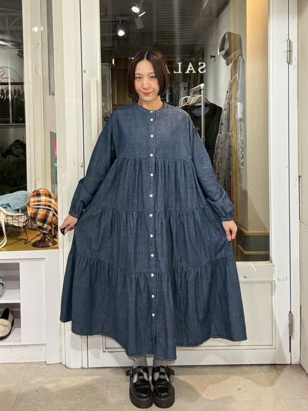 長袖蛋糕排扣牛仔洋裝 