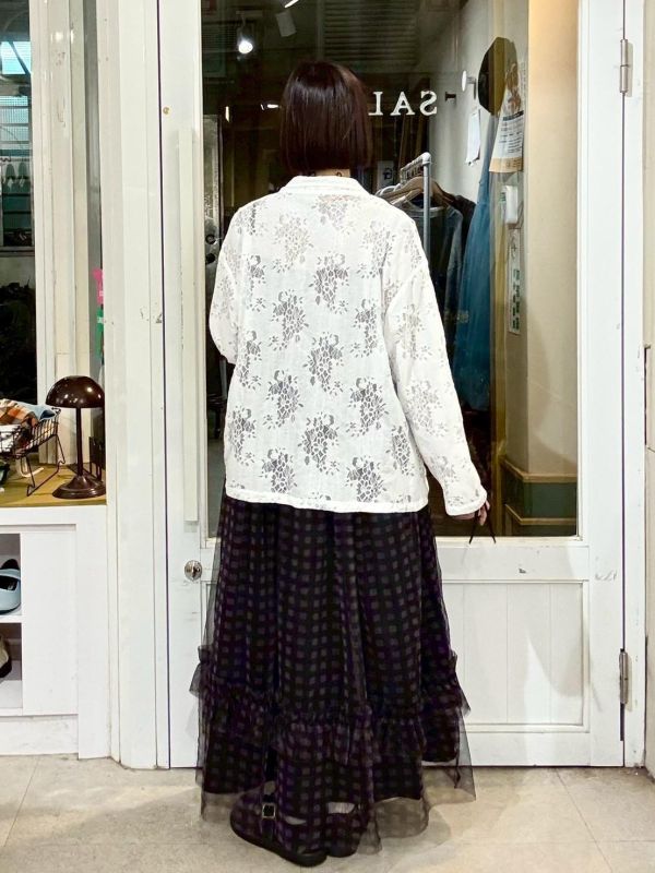 一顆釦鏤空蕾絲西裝領涼感外套 