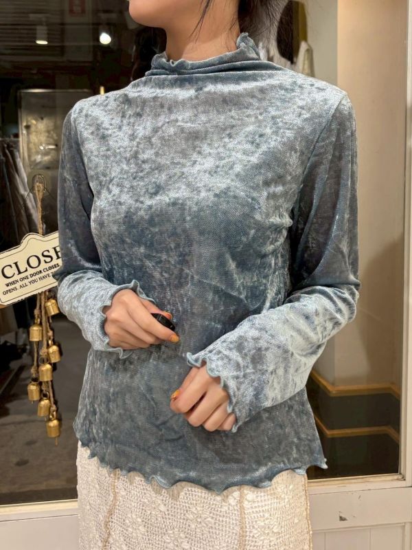 光澤細絨微高領 