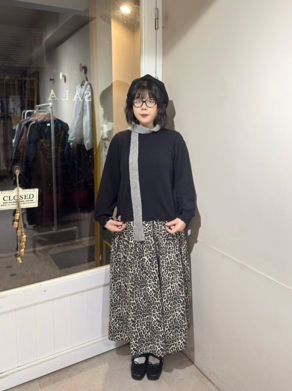 滾邊領鬆緊袖口長袖上衣 