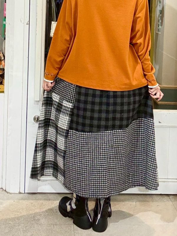 毛呢格紋拼接傘狀裙 