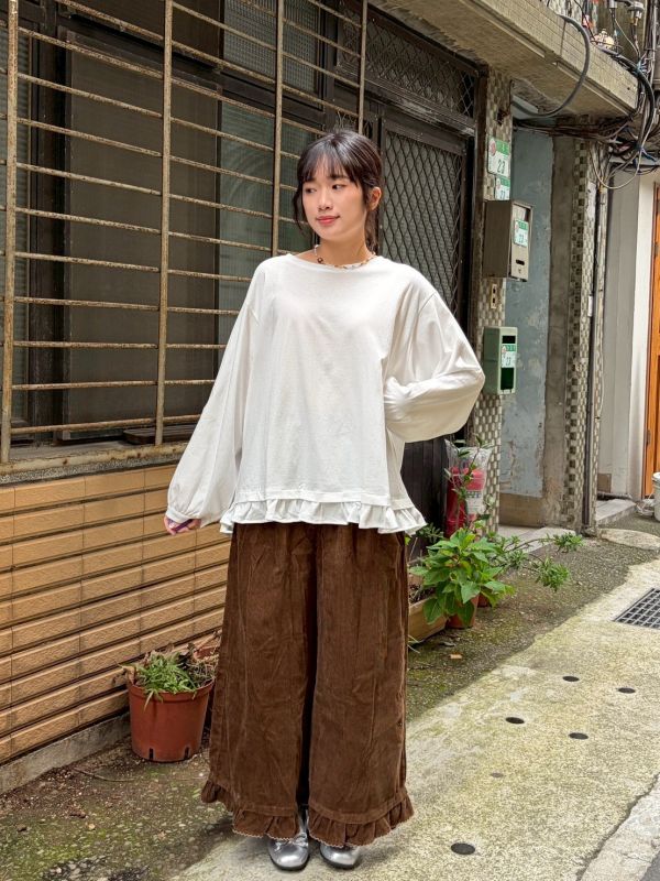 荷葉邊下擺休閒上衣 