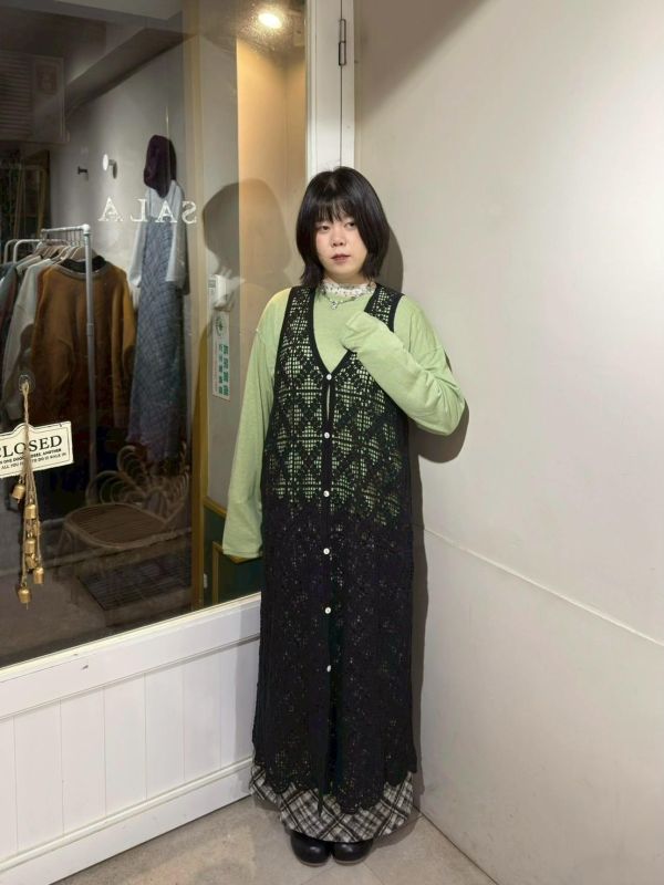 針織洞洞鏤空排扣無袖罩衫 