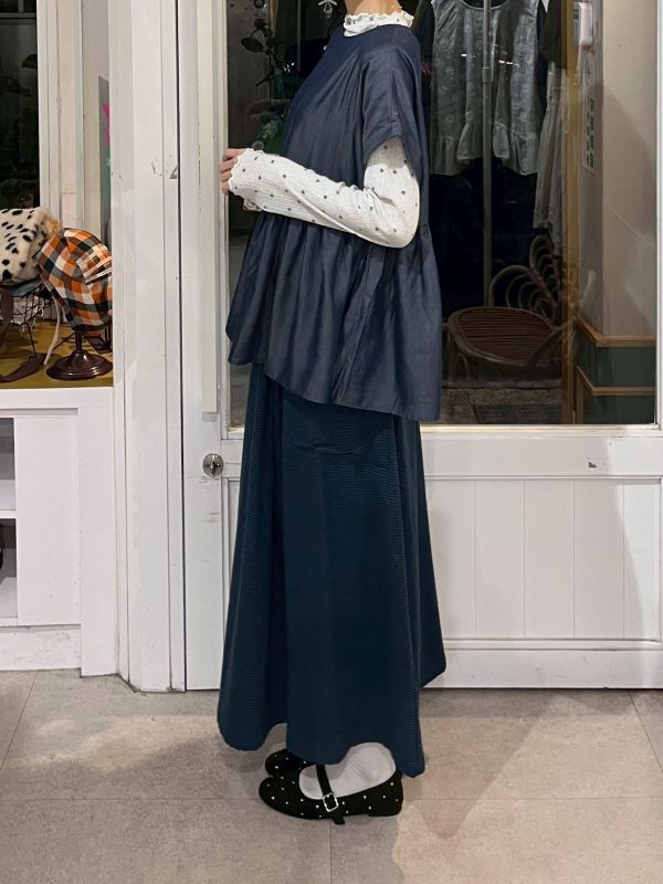 滑面光澤仿牛仔小飛袖傘擺上衣 