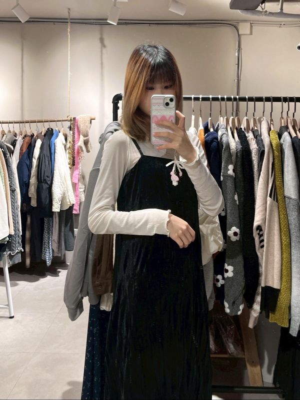 皺皺絲絨可調節吊帶長裙 