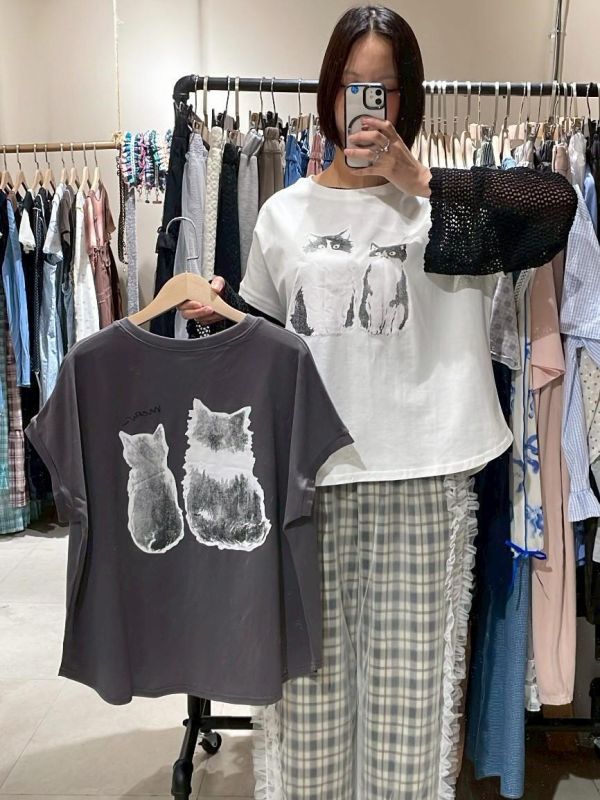 賓士貓浮水印無肩線上衣 
