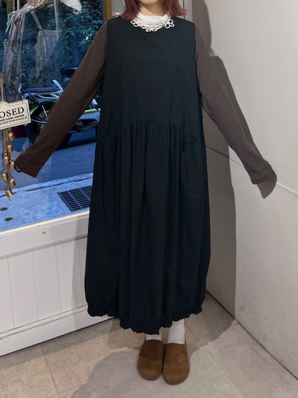 圓領後背扭結寬鬆上衣 