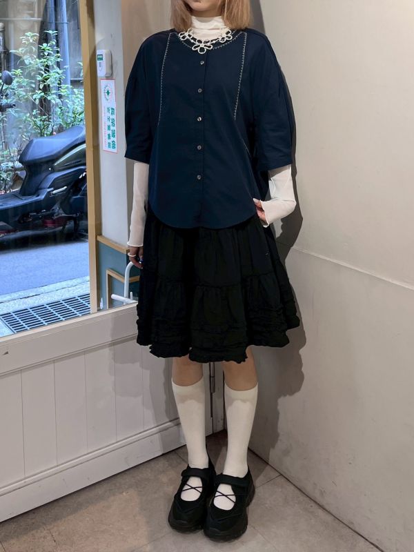 藏藍白車線圓領七分袖上衣 