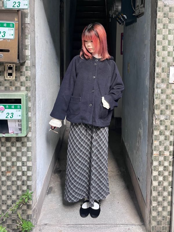 藏藍厚毛呢連帽排扣外套 