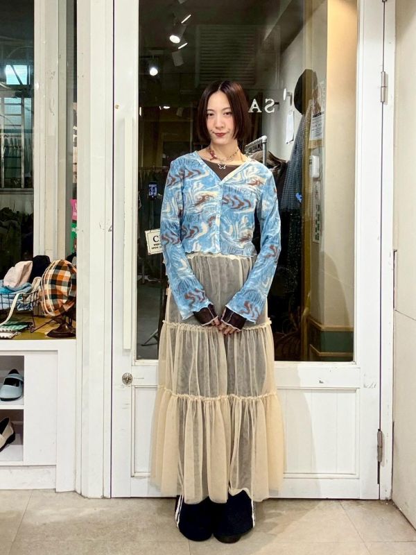 雲彩圖騰短版微透膚罩衫小外套 