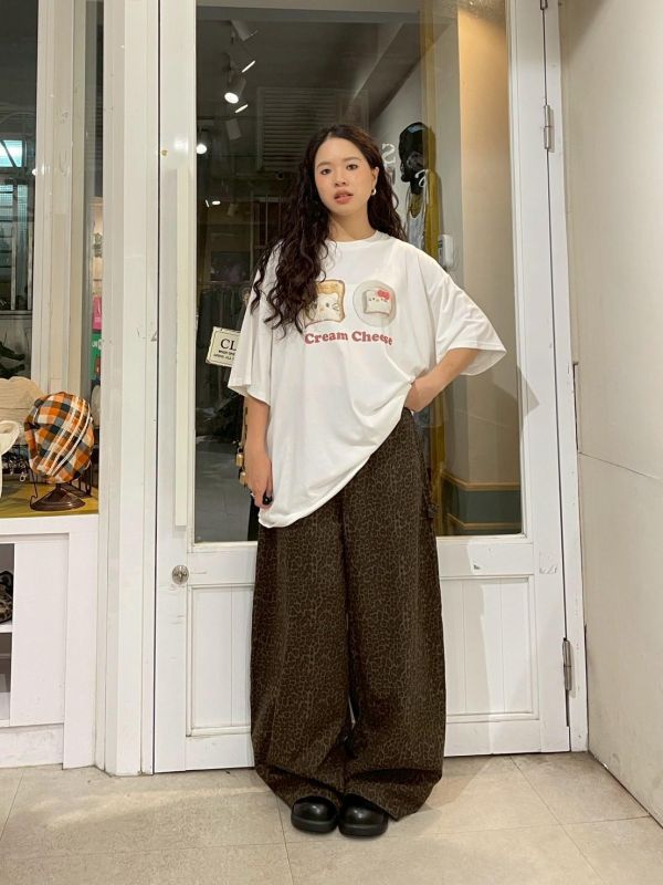 個性豹紋造型口袋後鬆緊牛仔寬褲 